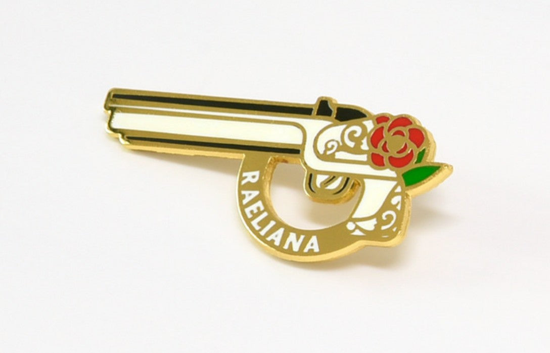 The Reason Why Raeliana Ended up at the Duke's Mansion : Metal Badge