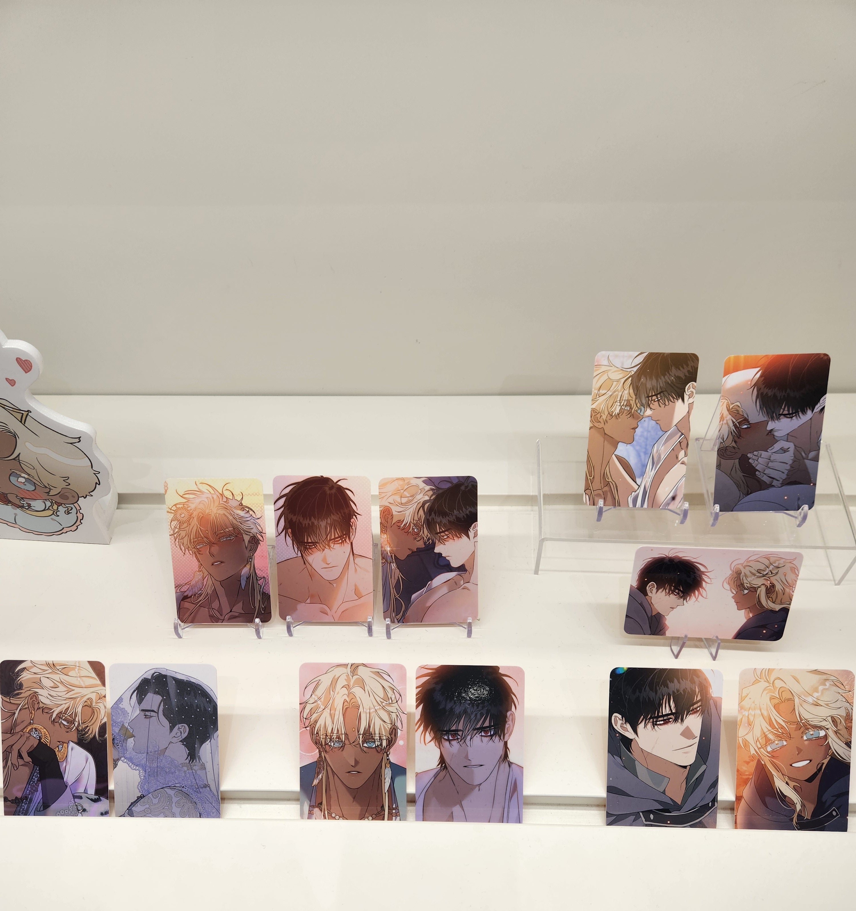 LEBOM CAFE] Blossoms of the White Night : 12 photocards – 70EastBooks