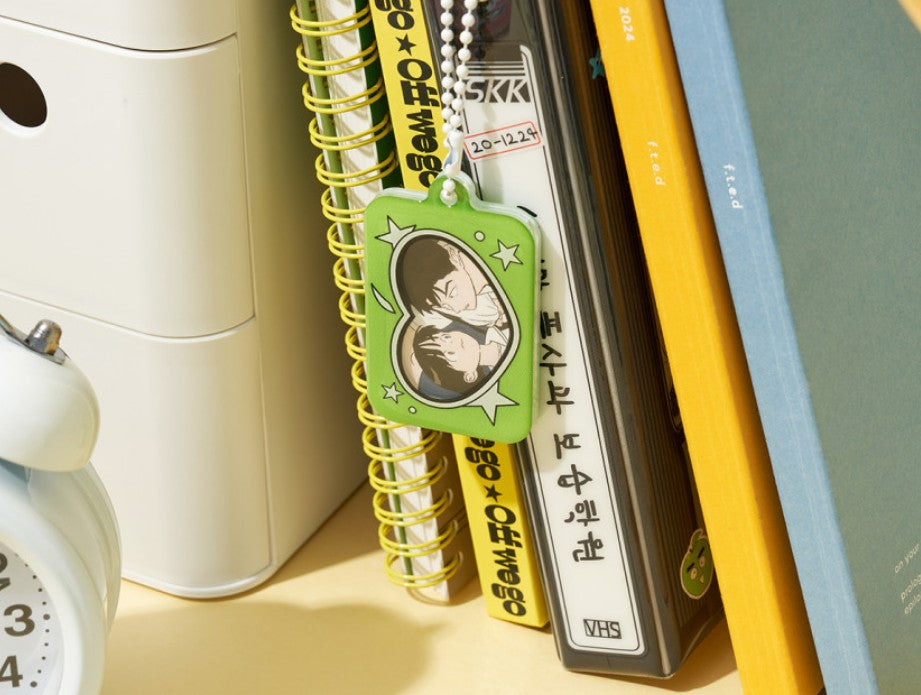 After School Lessons for Unripe Apples : Acrylic keyring Holder