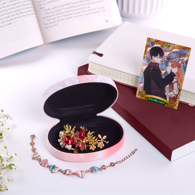 I Shall Master This Family : Tin case with photo card