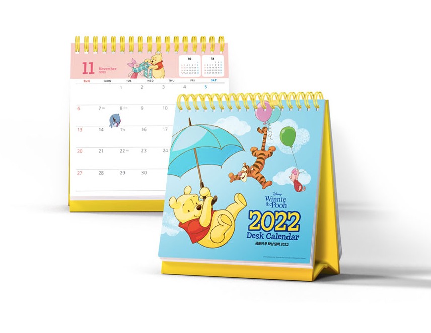 2022 Winnie the Pooh Desk Calendar